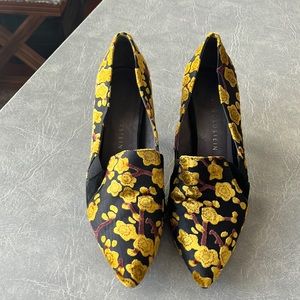 Gorgeous black and yellow floral velvet shoes barely worn